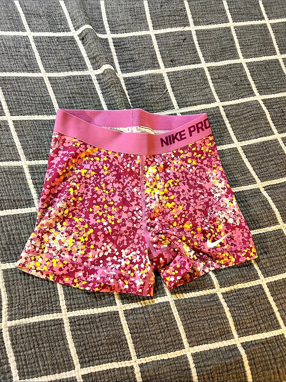 Nike Pro Hypercool Pink Splash Print Compression Shorts Medium